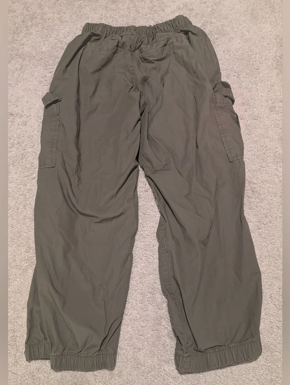 GAP Kids Easy Cargo Parachute Pants 🫒 Olive 🫒 Size 8
